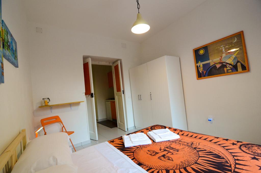Shine Apartment Nápoly Szoba fotó